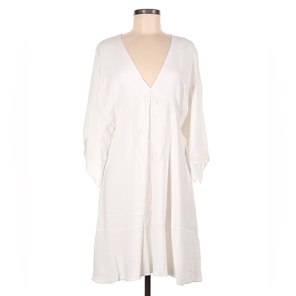 Lewit White flowing dress